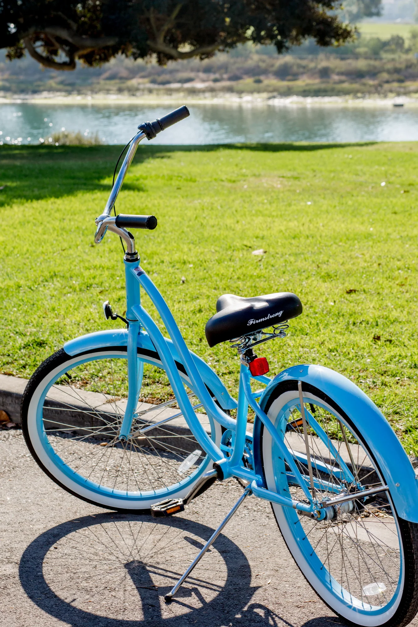 Firmstrong Siren Lady 3 Speed - Women's Beach Cruiser Bike - Image 2